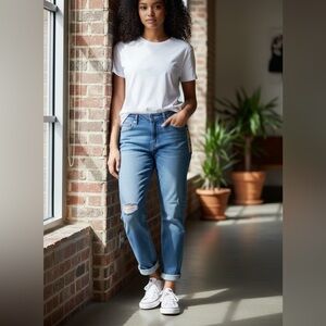 Lee Boyfriend Style Blue Jeans with Distressed Detail NWT 16